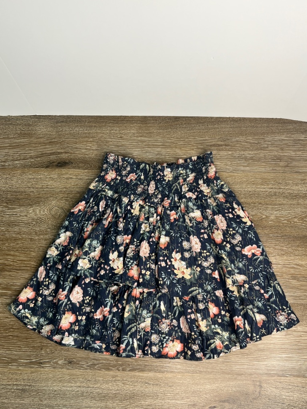 La Vie Rebecca Taylor Floral Smocked Mini Skirt Navy Metallic Thread Size Small